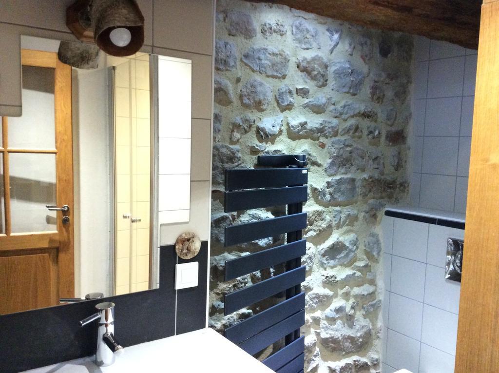 مبيت وإفطار Saint-Christophe-en-Brionnais Domaine De Noyer الغرفة الصورة