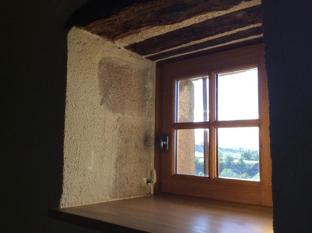 مبيت وإفطار Saint-Christophe-en-Brionnais Domaine De Noyer الغرفة الصورة